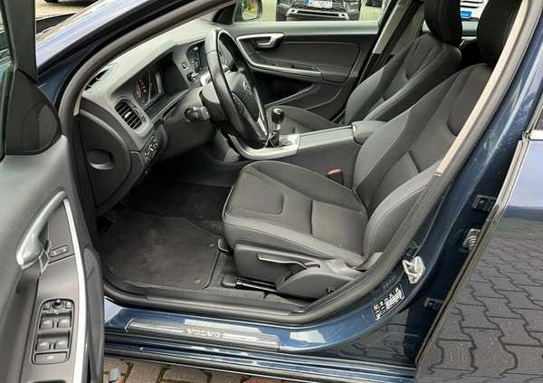 Volvo V60 cena 40900 przebieg: 200000, rok produkcji 2014 z Opole małe 562